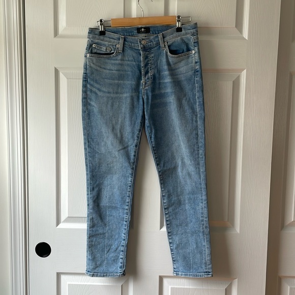 7 for all Mankind Josefina Slim Boyfriend Jeans size 27 - Picture 1 of 8